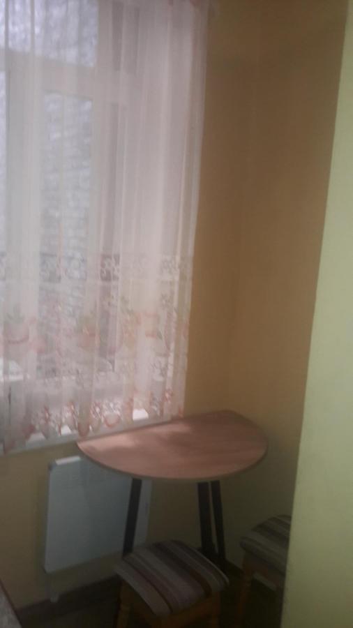 Apartment Pylnykarska 8А ลวีฟ ภายนอก รูปภาพ