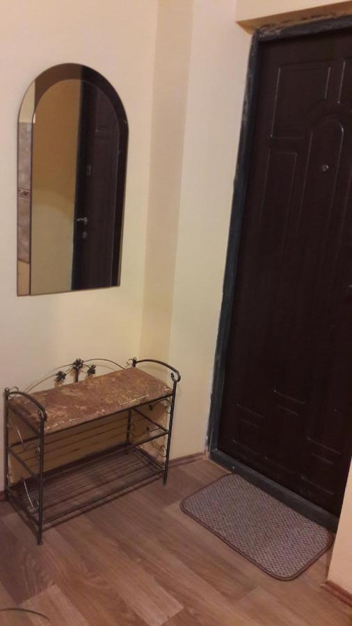 Apartment Pylnykarska 8А ลวีฟ ภายนอก รูปภาพ